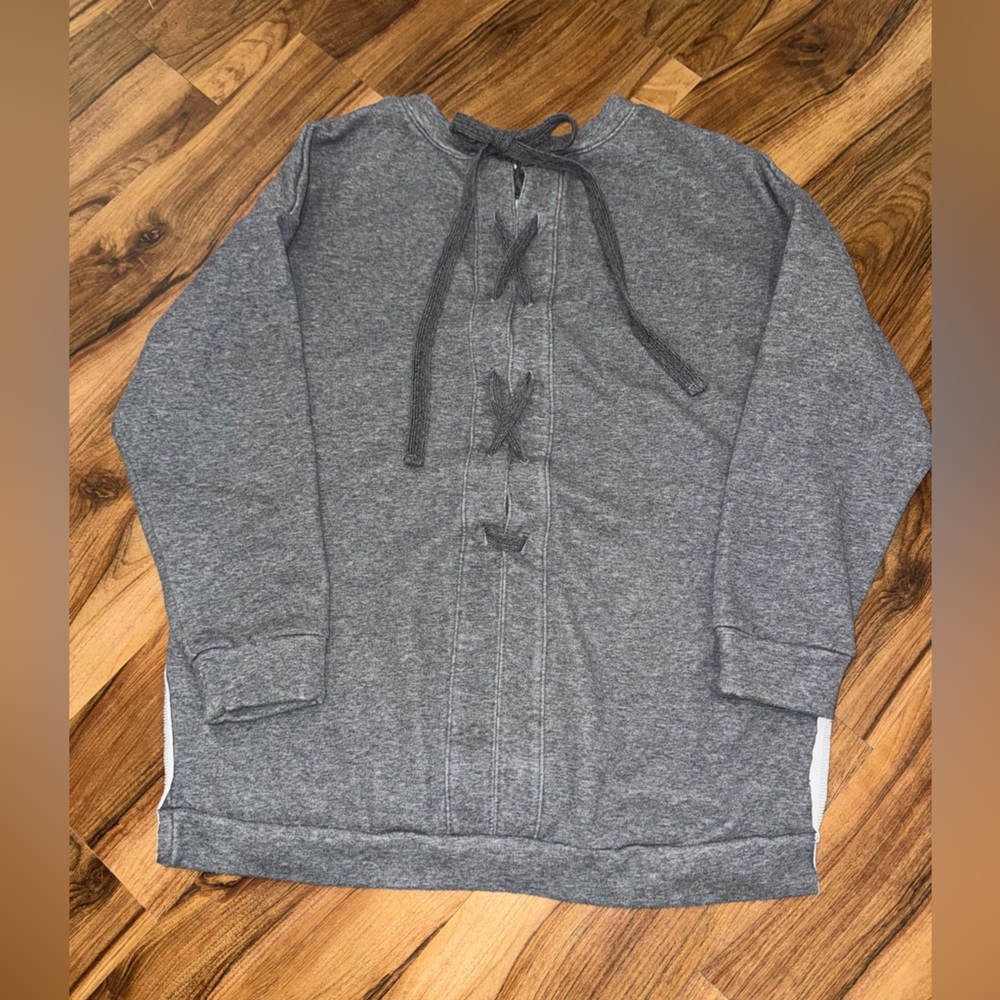 Cozy front, show-stopping back—Fabletics sweatshirt Large